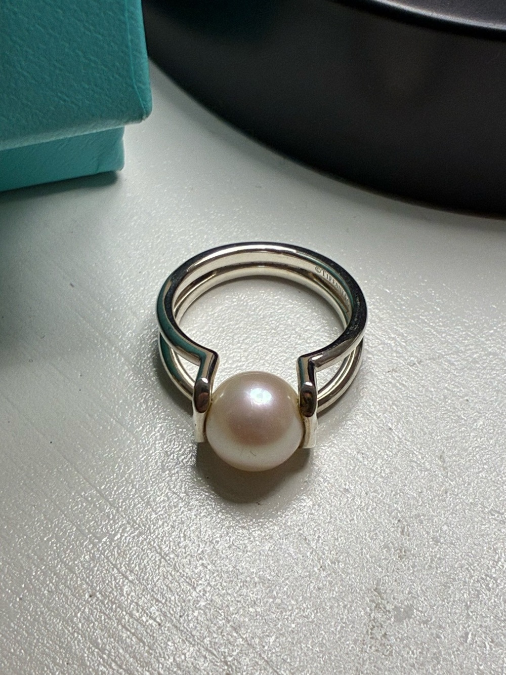 Tiffany & Co. Tiffany Hardware Freshwater Pearl Ring in Sterling Silver - Picture 1 of 8